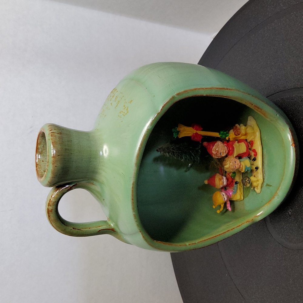 M.L.OWENS POTTERY SEA GROVE NC diorama